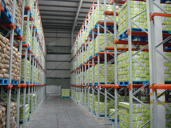 塑料托盤在立體倉庫行業(yè)應用